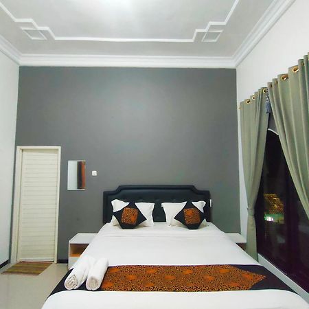 Tjahaja Baroe Syariah Mitra Reddoorz At Dukuh Kupang Surabaya Exterior foto