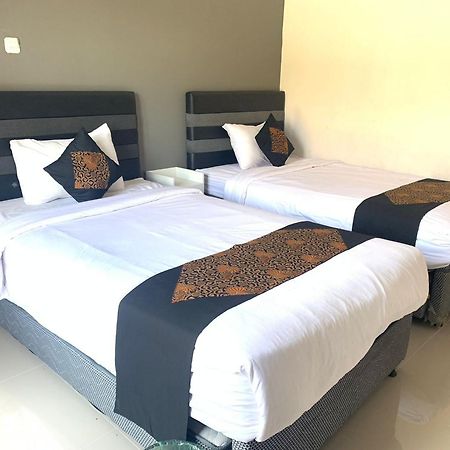Tjahaja Baroe Syariah Mitra Reddoorz At Dukuh Kupang Surabaya Exterior foto